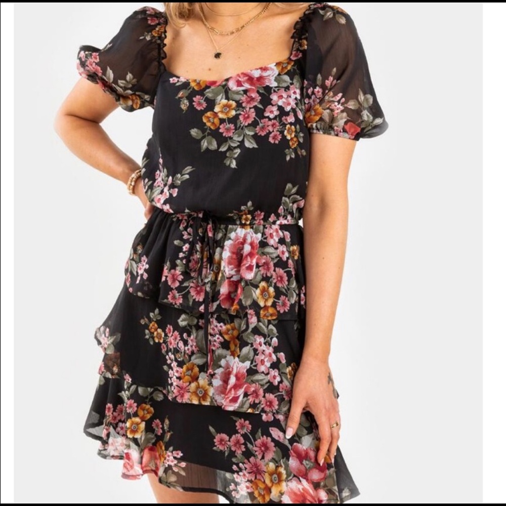 Francesca’s Miami floral tiered ruffle dress XS